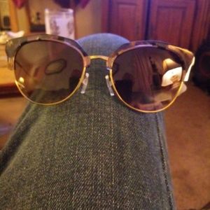 Michael koors n ray ban sun glasses